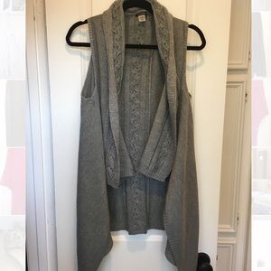Magaschoni 100% wool vest